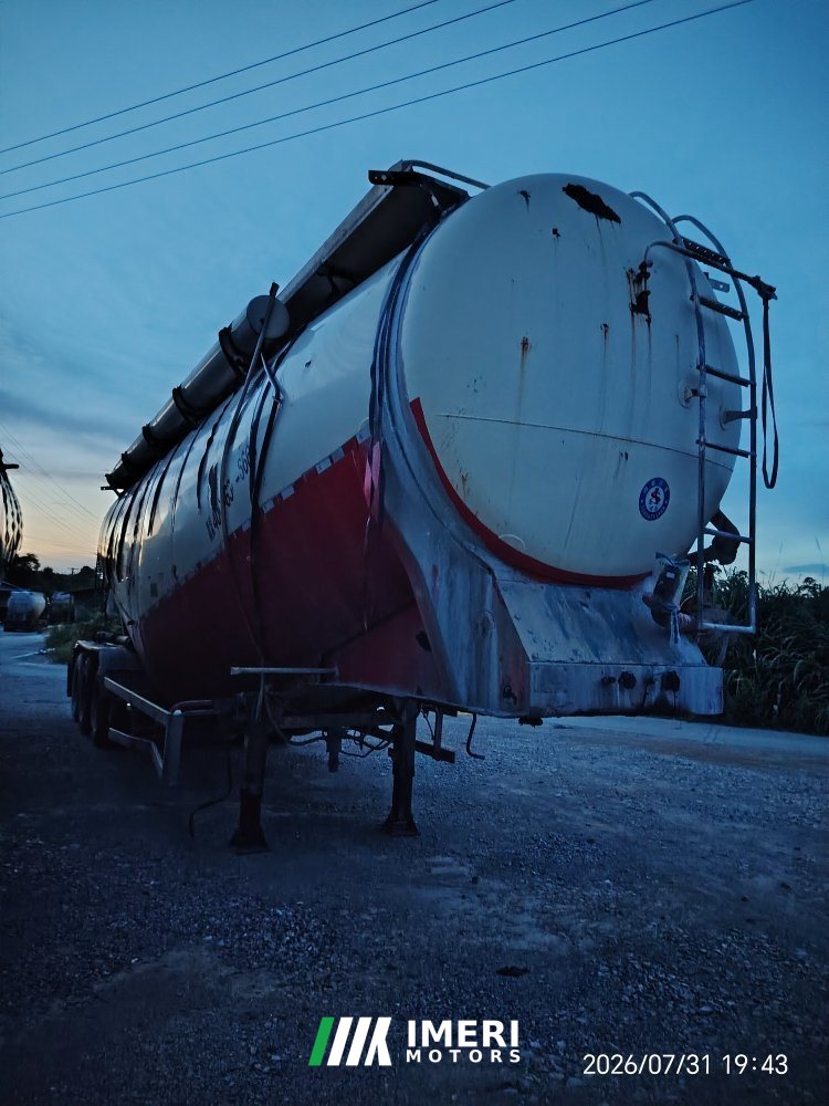 11.5 m x2.4 m 3 tank semi-trailer - грузовик из Китая