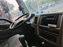 SINOTRUK HOWO Light Duty Truck Royal Faction 130 hp 4.2 m - фото 4