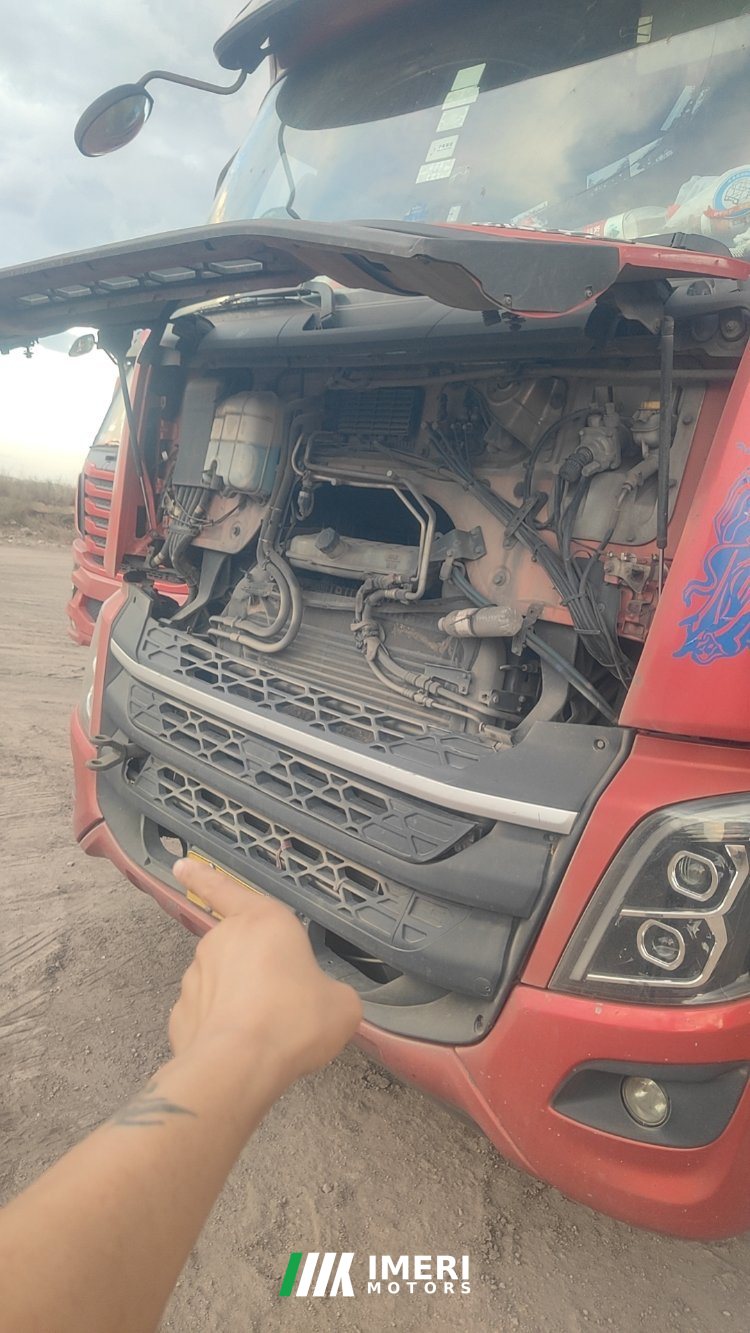 Dongfeng Liuzhou Chenglong H7 460 hp 6X4 - грузовик из Китая