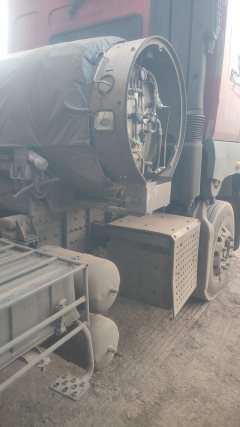 Dongfeng Liuzhou Chenglong H7 460 hp 6X4 - фото 2
