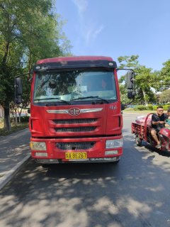 FAW Jiefang VH 190 hp 4X2 5.4 m - фото 2