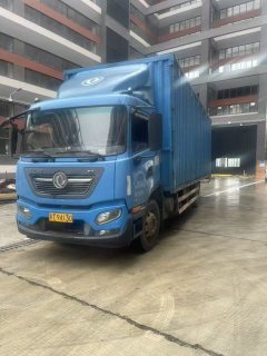 Dongfeng Tianlong 270 hp 6X4 - фото 2
