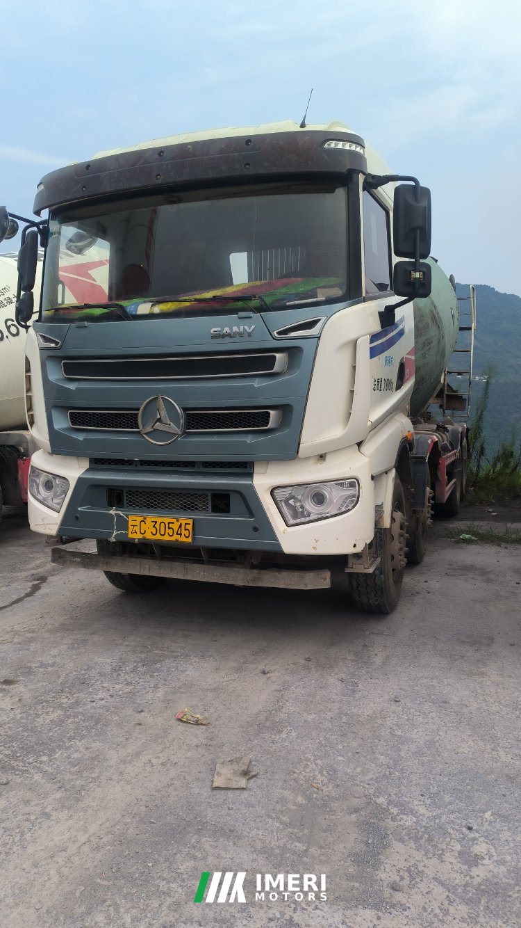 2020 SANY 300 hp 8X4