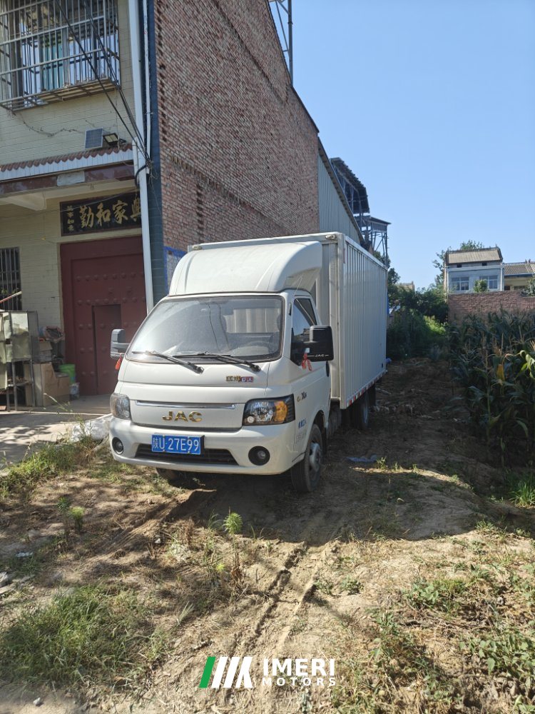 2021 JAC X6 120 hp 4X2 3.8 m