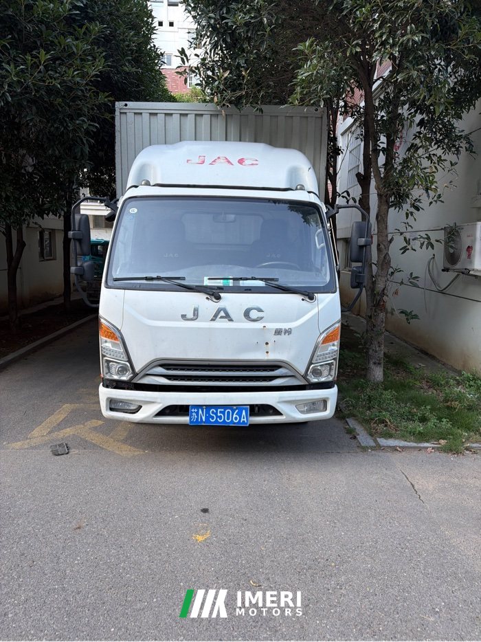 2022 JAC J5 132 hp 4X2 4.15 m