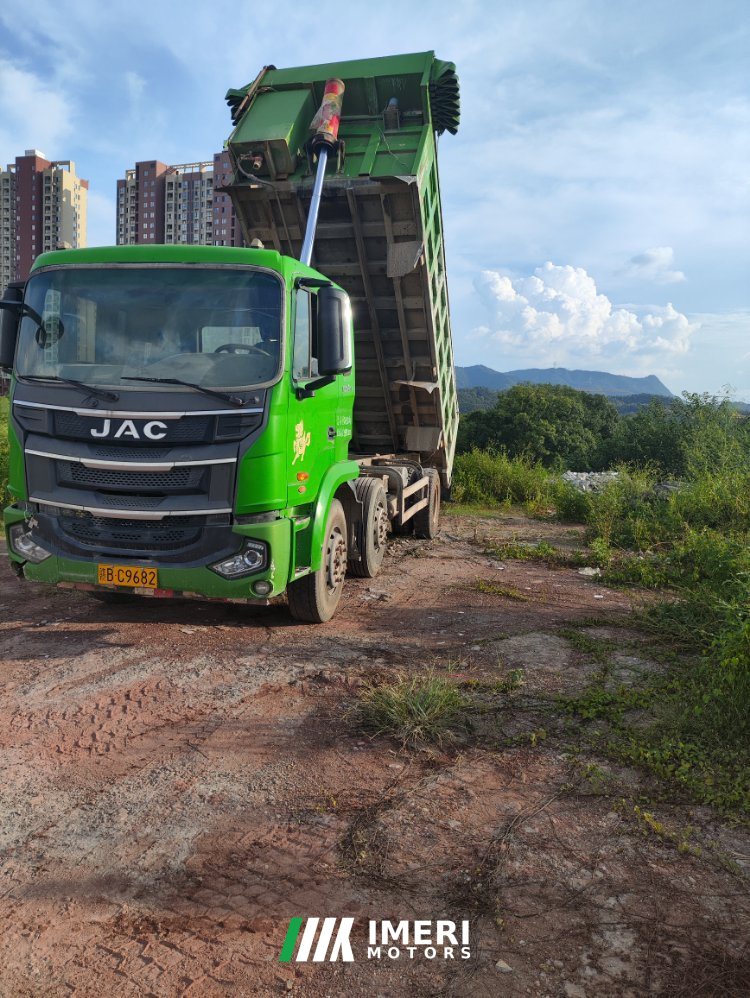 JAC Gallop A5 245 hp 6X2 5.6 m - грузовик из Китая