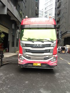JAC Gallop A5 245 hp 6X2 9.5 m - фото 2