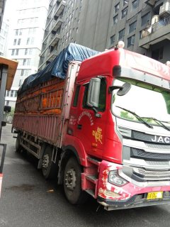 JAC Gallop A5 245 hp 6X2 9.5 m - фото 3