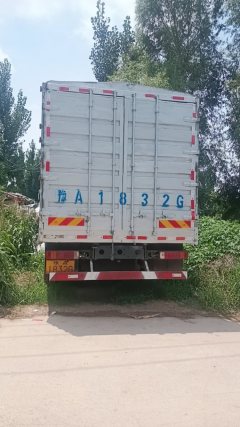 Foton Ollin Hornet 220 hp 4X2 6.1 m - фото 6