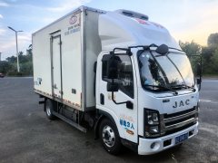 JAC M6 130 hp 4X2 4.2 m - фото 2