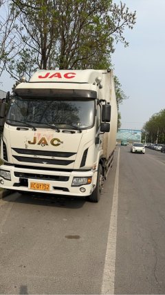 JAC Q9 220 hp 4X2 9.8 m - фото 1