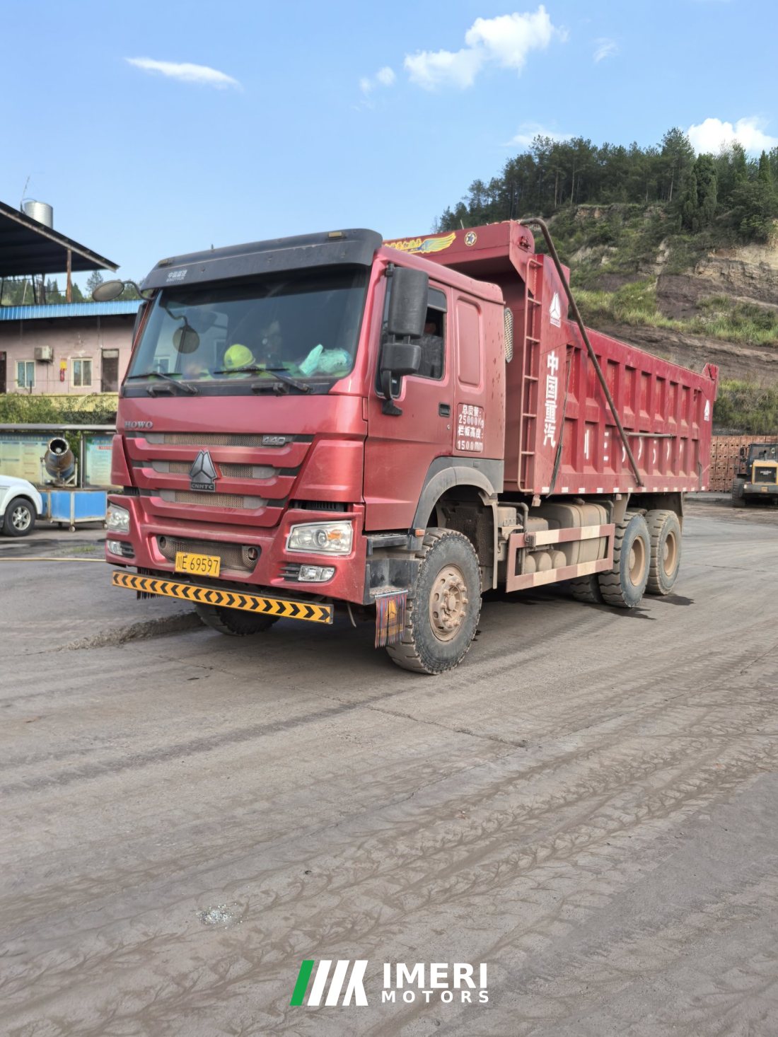 Sinotruk HOWO HOWO-7 440 hp 6X4 6 m - грузовик из Китая