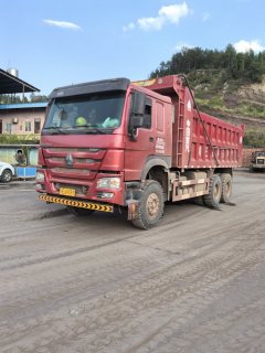 Sinotruk HOWO HOWO-7 440 hp 6X4 6 m - фото 1