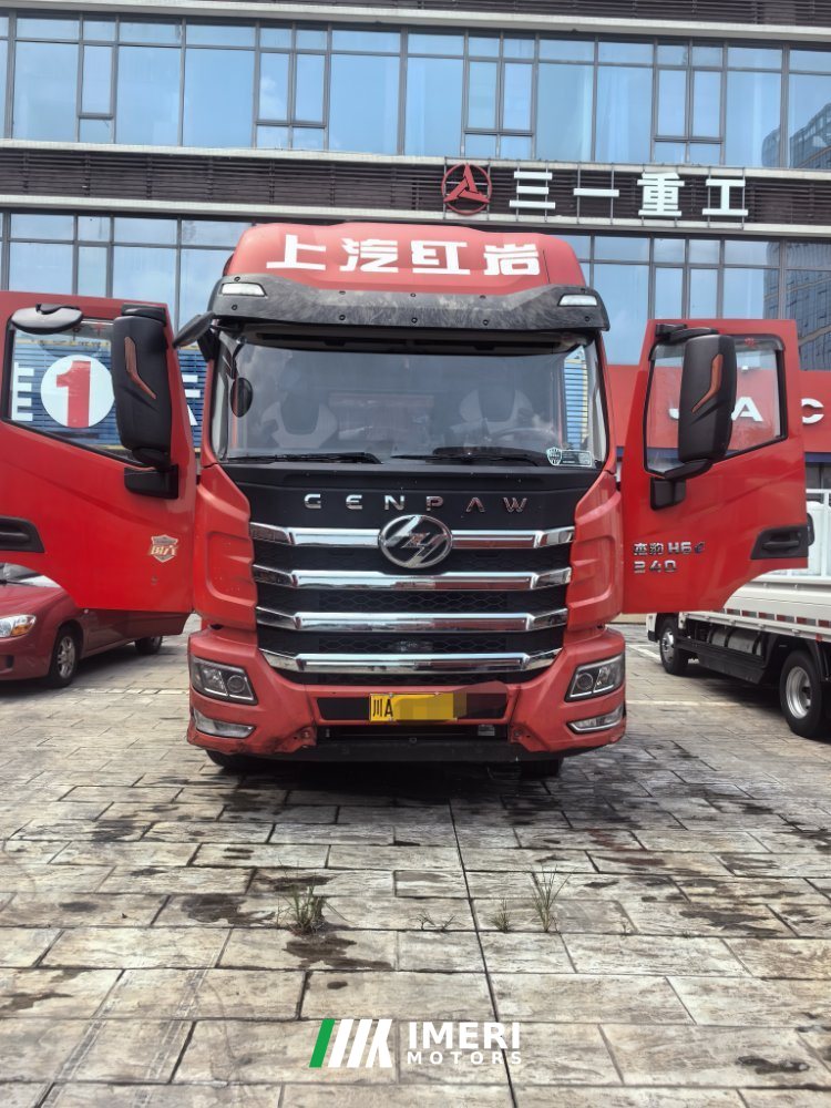 2023 SAIC Hongyan 240 hp 4X2 6.6 m