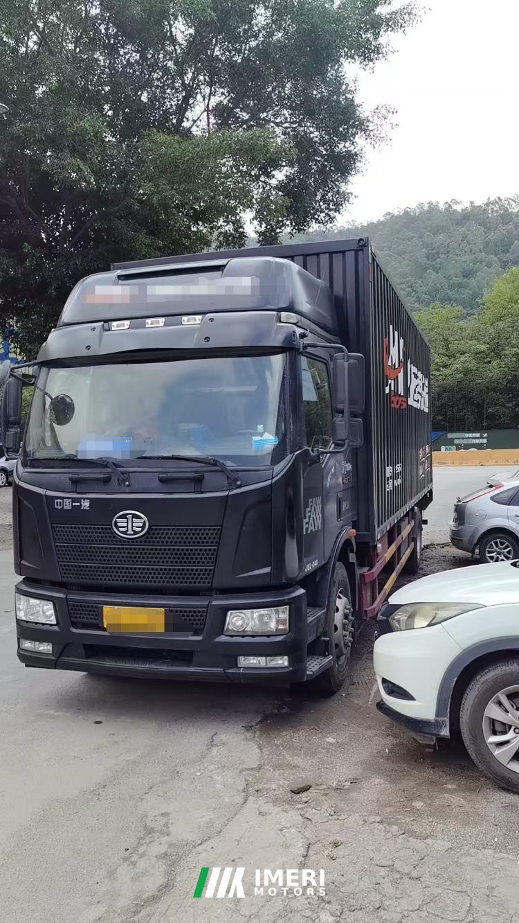 2019 FAW Jiefang J6L 240 hp 4X2
