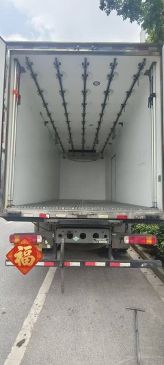 Sinotruk HOWO TX7 PRO 290 hp 6X2 6.8 m - фото 3