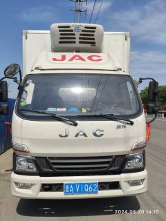 JAC Junling Shunling V6 600 hp 4X2 4.2 m - фото 6