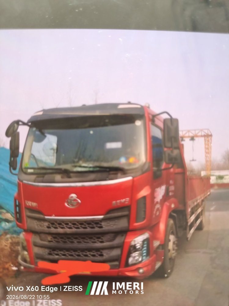 2021 Dongfeng Liuzhou Chenglong M3 220 hp 4X2 6.8 m