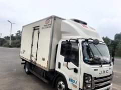 JAC M6 130 hp 4X2 4.2 m - фото 1