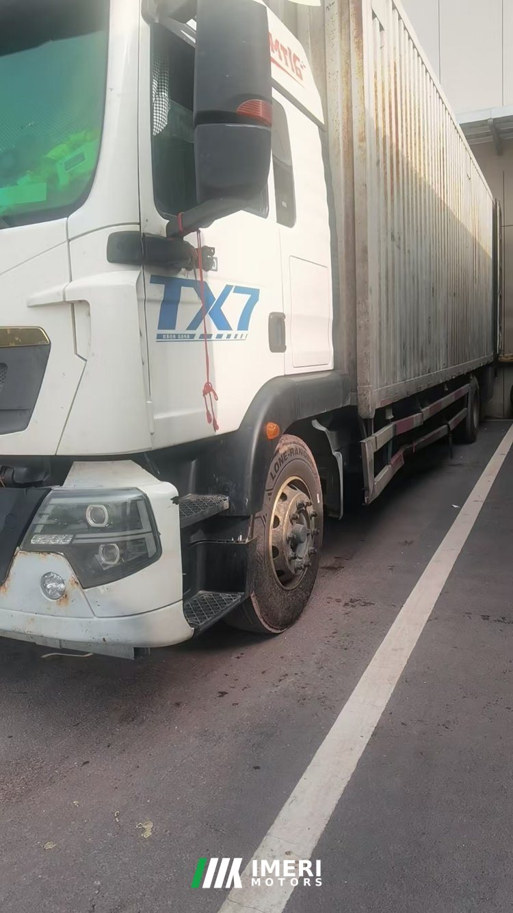 Sinotruk HOWO TX7 290 hp 6X2 9.52 m - грузовик из Китая