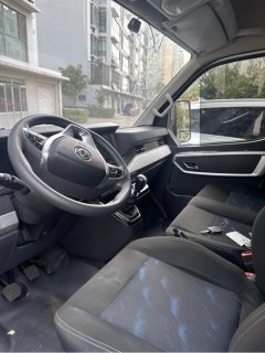 Dongfeng V9+ 143 hp - фото 3