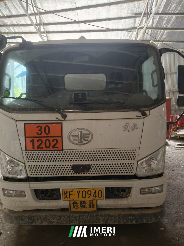 2025 Chusheng FAW Jiefang light truck 180 hp 4X2 7 m